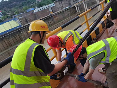 66971b11e8b96.jpg 2.1紧固防风拉索.jpg